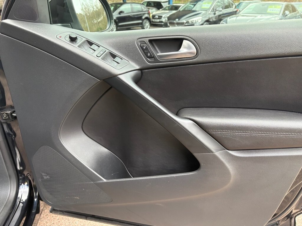 Used Volkswagen Tiguan 2010 for sale - 78082502: Photo 31