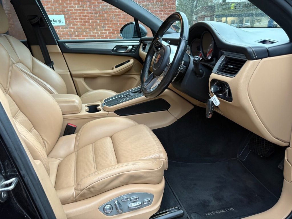 Used Porsche Macan 2016 for sale - 77546831: Photo 11