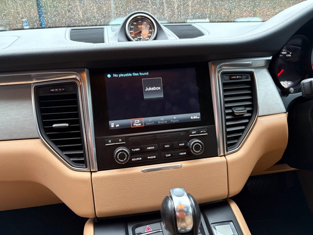 Used Porsche Macan 2016 for sale - 77546831: Photo 42