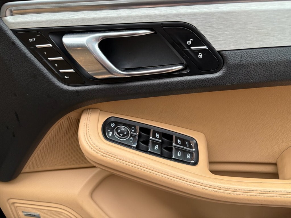 Used Porsche Macan 2016 for sale - 77546831: Photo 9