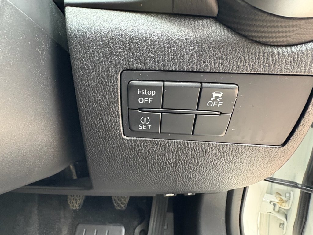 Used Mazda Mazda2 2021 for sale - 76092537: Photo 15