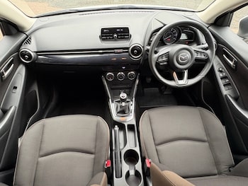 Used Mazda Mazda2 2021 for sale - 76092537: Photo 4