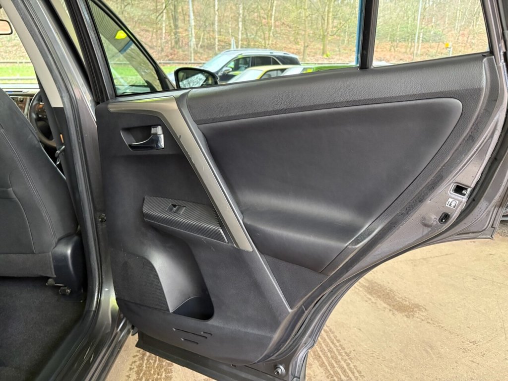 Used Toyota RAV4 2013 for sale - 77780074: Photo 19