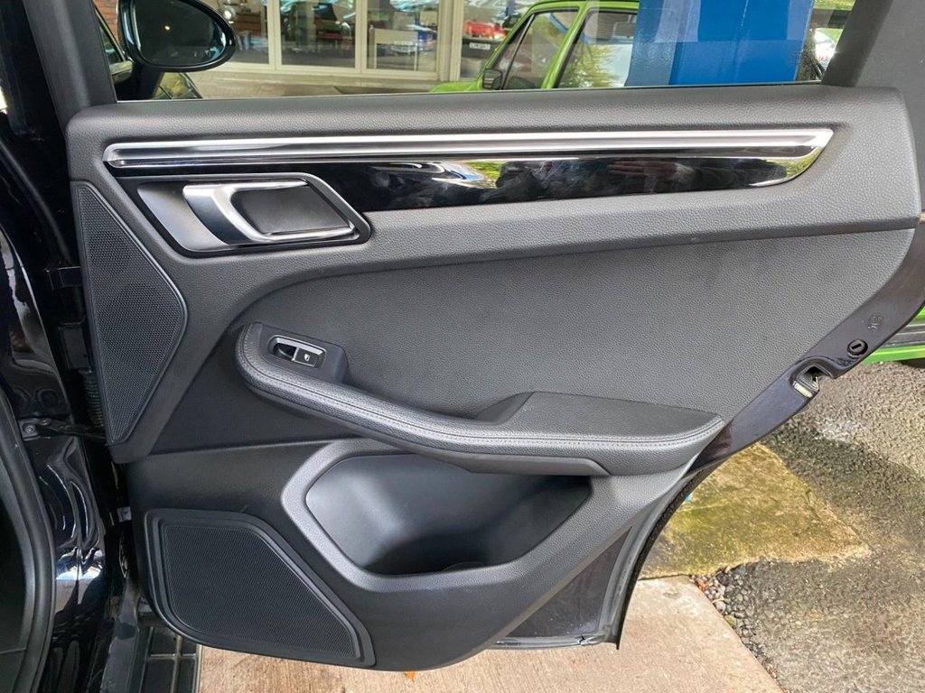 Used Porsche Macan 2017 for sale - 77806371: Photo 21