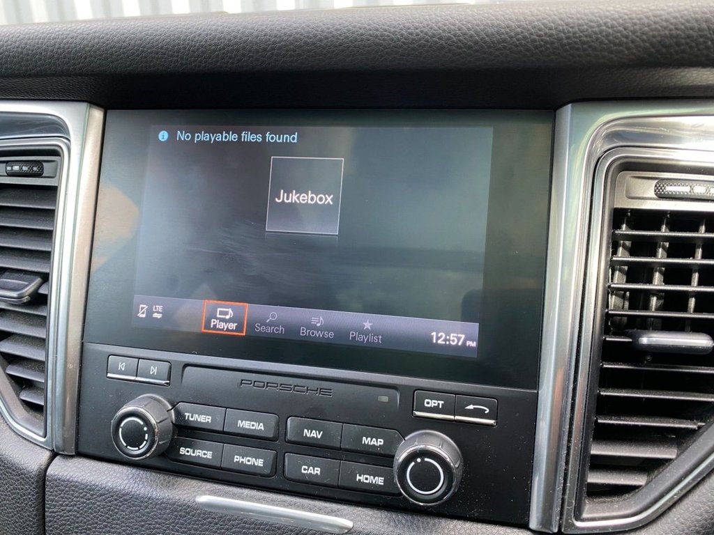 Used Porsche Macan 2017 for sale - 77806371: Photo 33