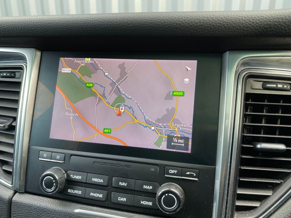 Used Porsche Macan 2017 for sale - 77806371: Photo 37