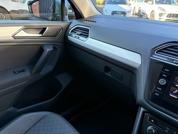 Used Volkswagen Tiguan 2018 for sale - 76039071: Photo 33