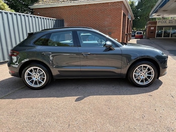 Used Porsche Macan 2017 for sale - 79494071: Photo