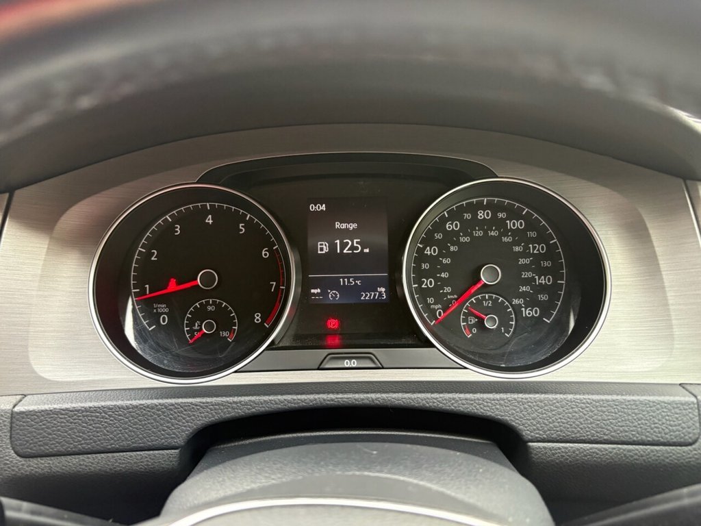 Used Volkswagen Golf 2015 for sale - 76345833: Photo 14