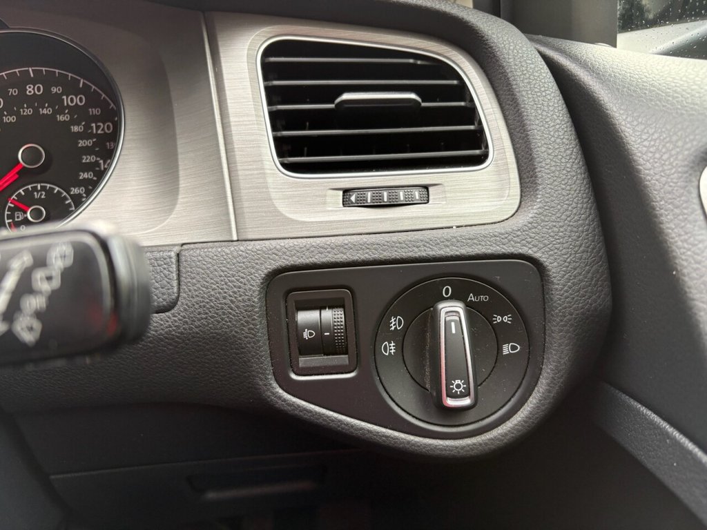 Used Volkswagen Golf 2015 for sale - 76345833: Photo 22