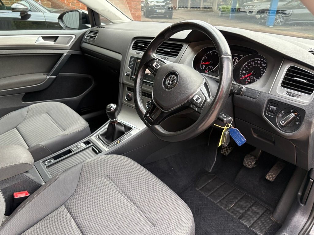 Used Volkswagen Golf 2015 for sale - 76345833: Photo 28