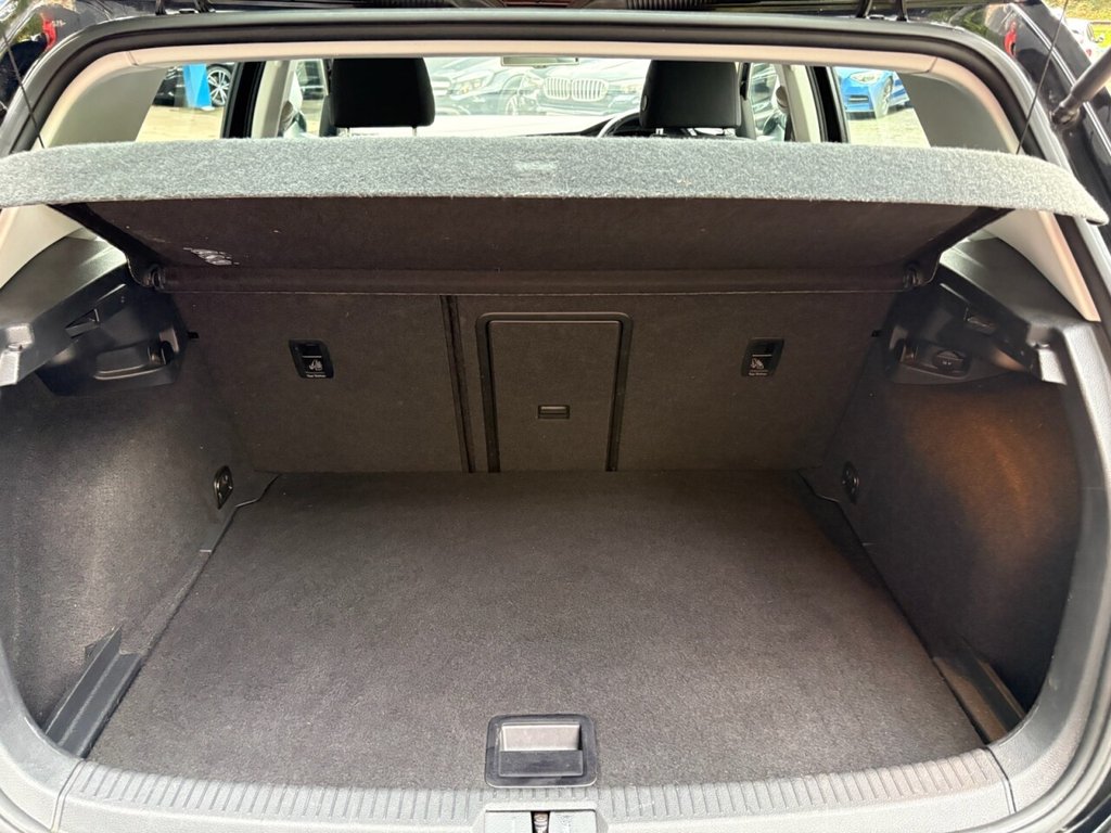 Used Volkswagen Golf 2015 for sale - 76345833: Photo 31