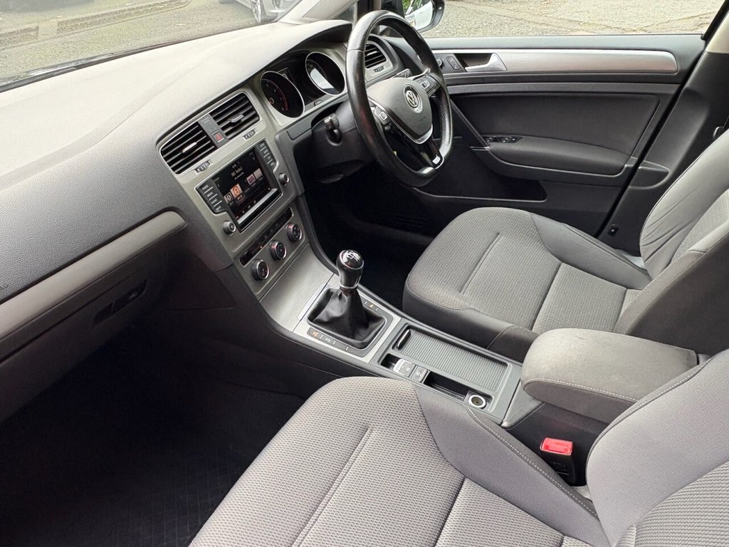 Used Volkswagen Golf 2015 for sale - 76345833: Photo 37