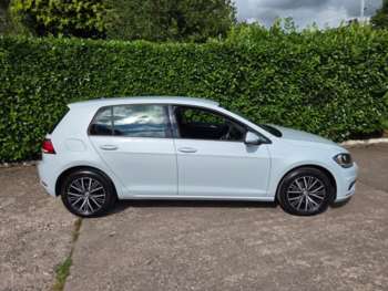 Used Volkswagen Golf 2017 for sale - 75306987: Photo