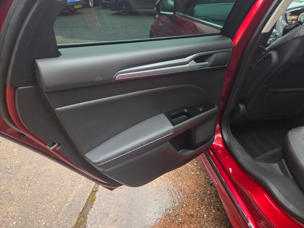 Used Ford Mondeo 2015 for sale - 77250679: Photo 14