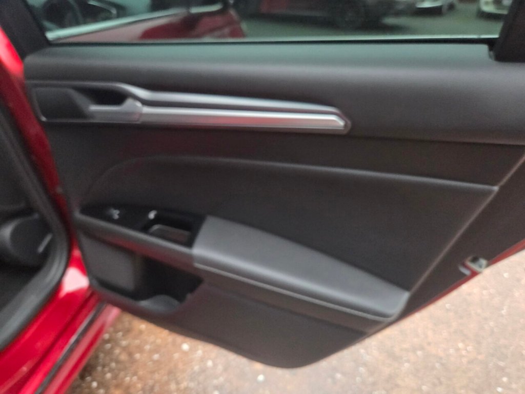 Used Ford Mondeo 2015 for sale - 77250679: Photo 21