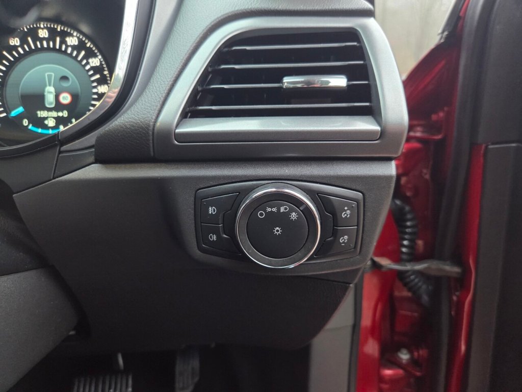 Used Ford Mondeo 2015 for sale - 77250679: Photo 25