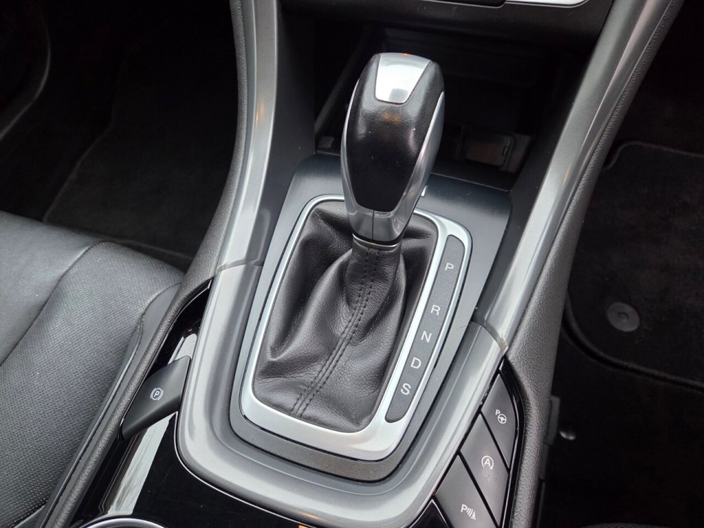 Used Ford Mondeo 2015 for sale - 77250679: Photo 32