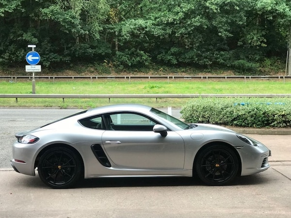 Used Porsche 718 Cayman 2019 for sale - 75641939: Photo 12