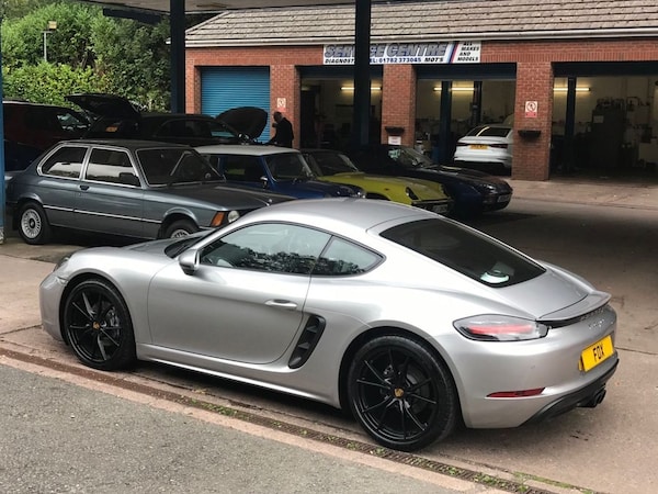 Used Porsche 718 Cayman 2019 for sale - 75641939: Photo 14
