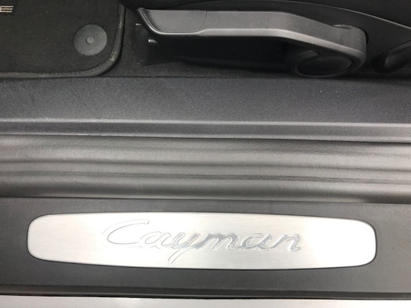 Used Porsche 718 Cayman 2019 for sale - 75641939: Photo 17