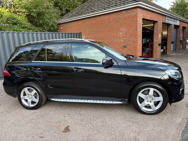 Used Mercedes-Benz M-Class 2013 for sale - 76235412: Photo 6