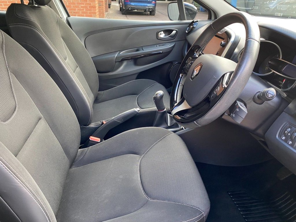 Used Renault Clio 2015 for sale - 76395617: Photo 13