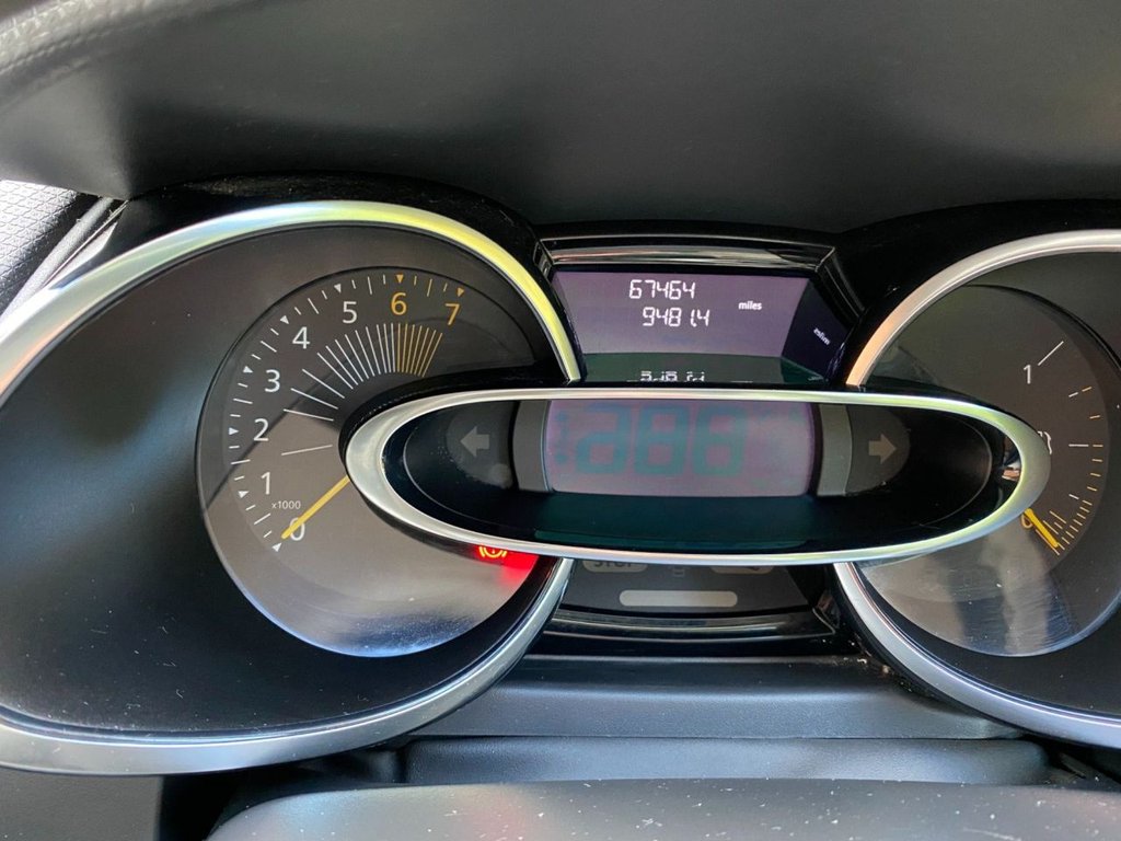 Used Renault Clio 2015 for sale - 76395617: Photo 27