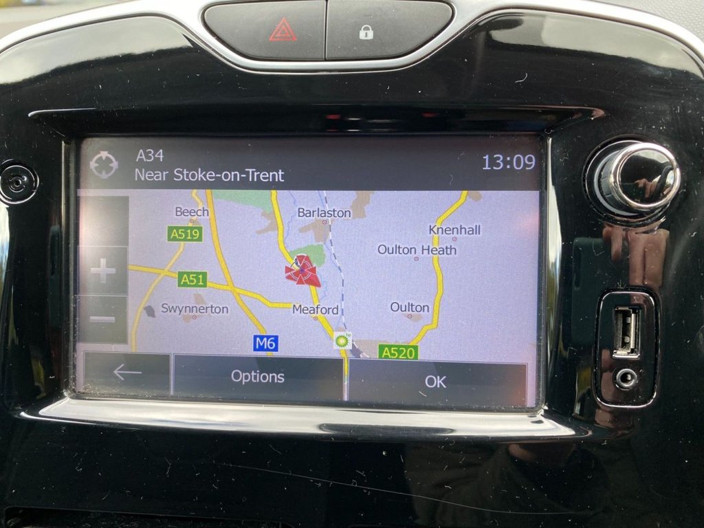 Used Renault Clio 2015 for sale - 76395617: Photo 31