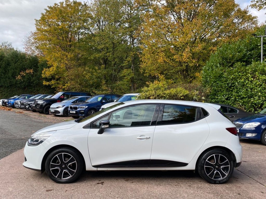 Used Renault Clio 2015 for sale - 76395617: Photo 5