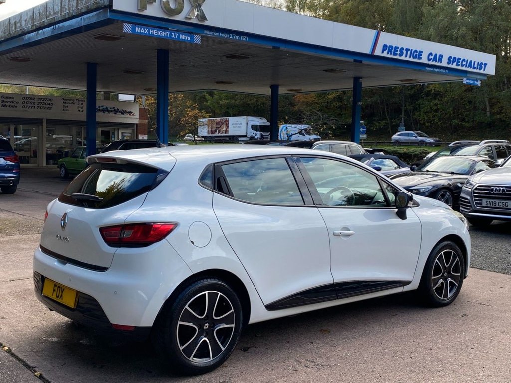 Used Renault Clio 2015 for sale - 76395617: Photo 8