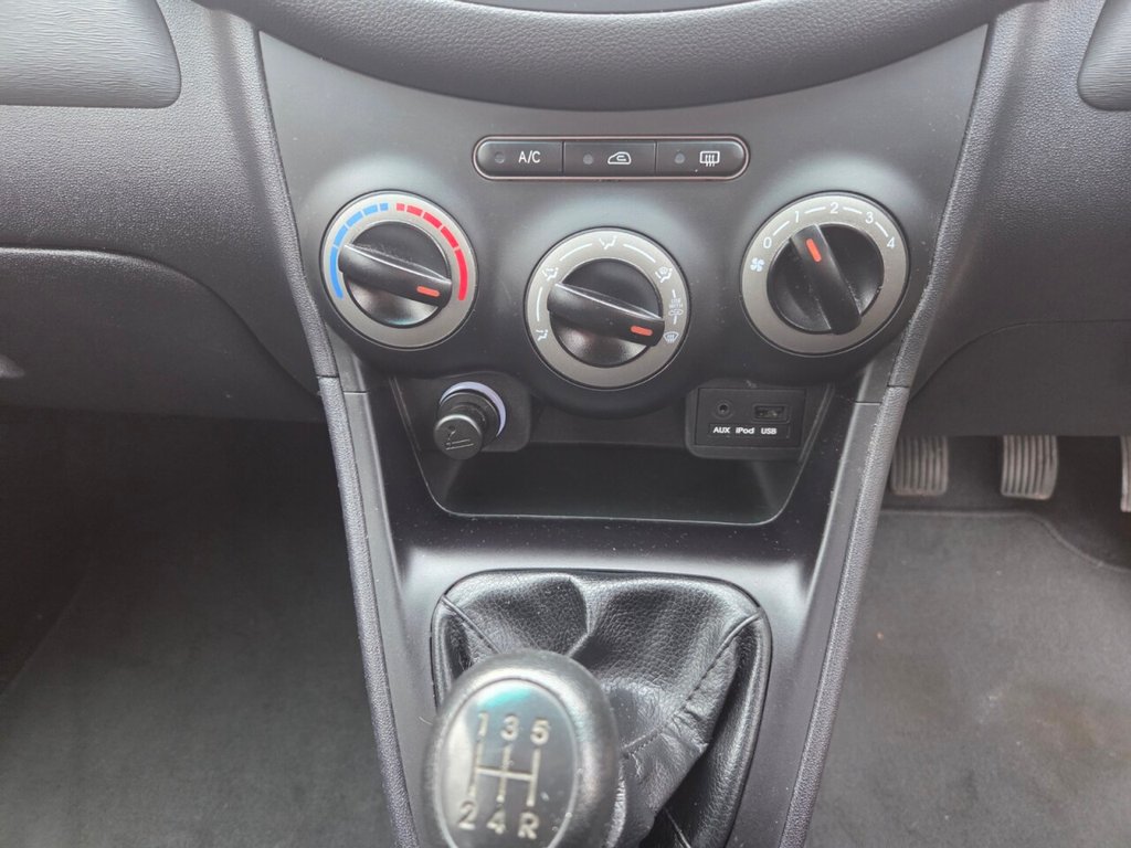 Used Hyundai i10 2013 for sale - 77027549: Photo 21