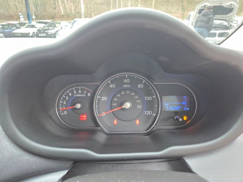 Used Hyundai i10 2013 for sale - 77027549: Photo 23