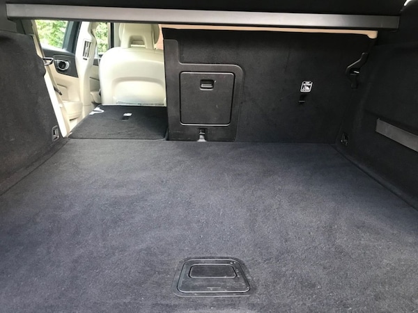 Used Volvo XC60 2017 for sale - 75384093: Photo 21