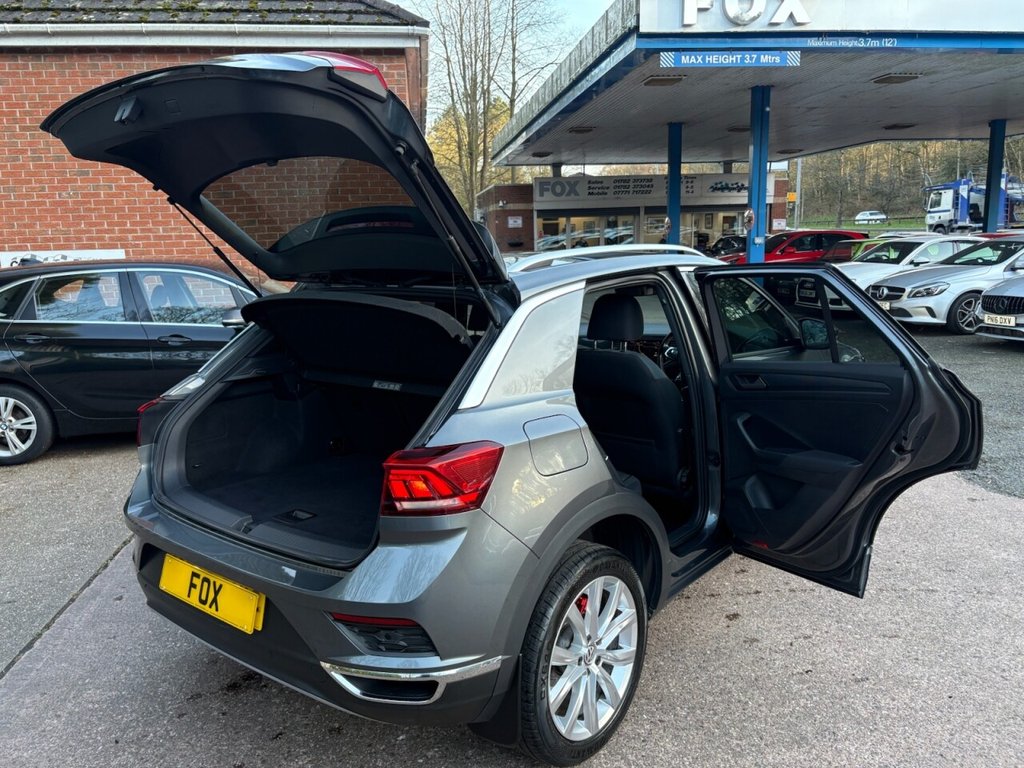 Used Volkswagen T-Roc 2020 for sale - 77643087: Photo 17