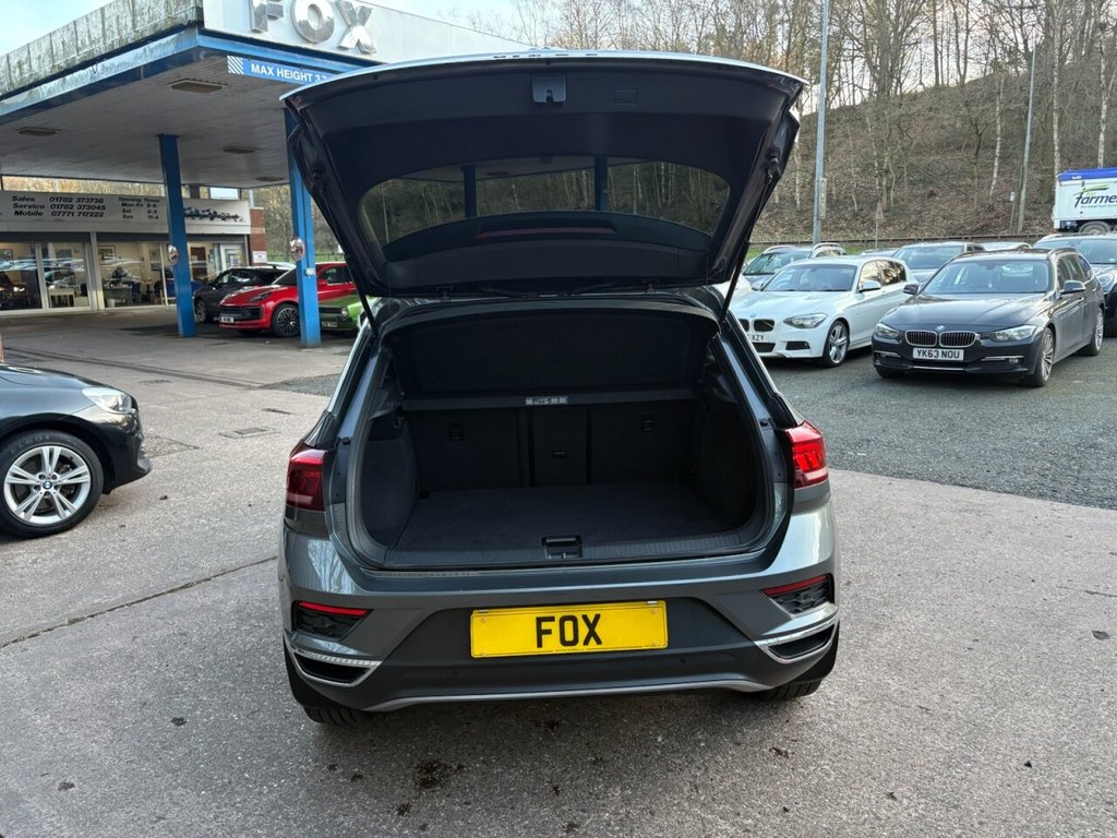 Used Volkswagen T-Roc 2020 for sale - 77643087: Photo 23