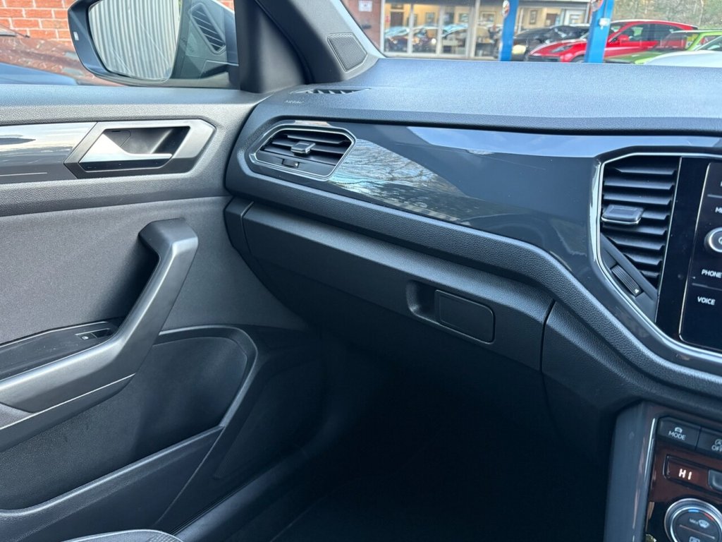 Used Volkswagen T-Roc 2020 for sale - 77643087: Photo 40