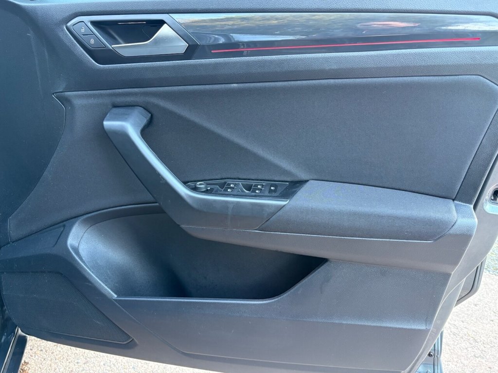 Used Volkswagen T-Roc 2020 for sale - 77643087: Photo 43