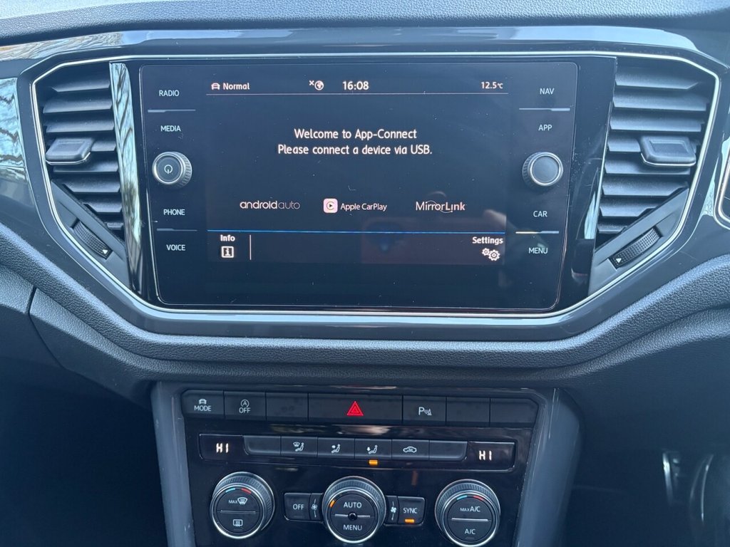 Used Volkswagen T-Roc 2020 for sale - 77643087: Photo 44