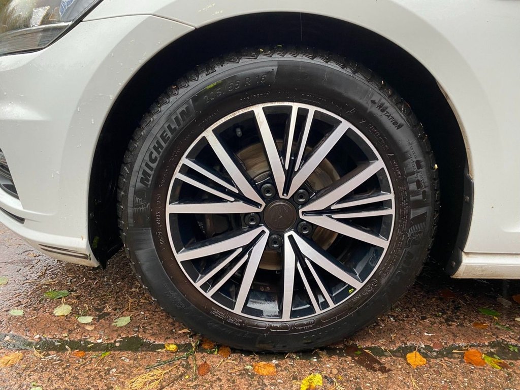 Used Volkswagen Golf 2018 for sale - 76582630: Photo 18