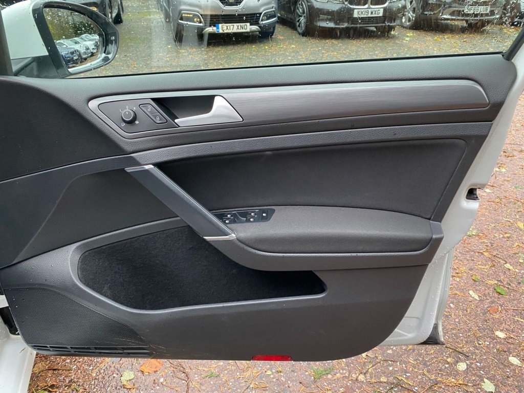 Used Volkswagen Golf 2018 for sale - 76582630: Photo 20