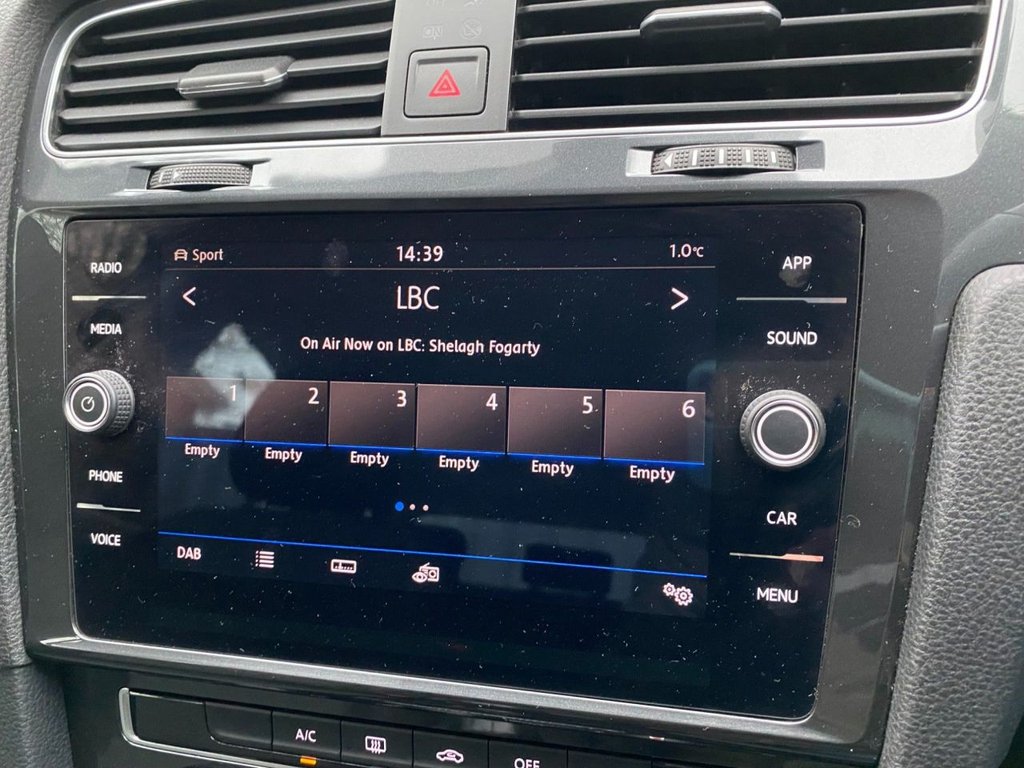 Used Volkswagen Golf 2018 for sale - 76582630: Photo 23