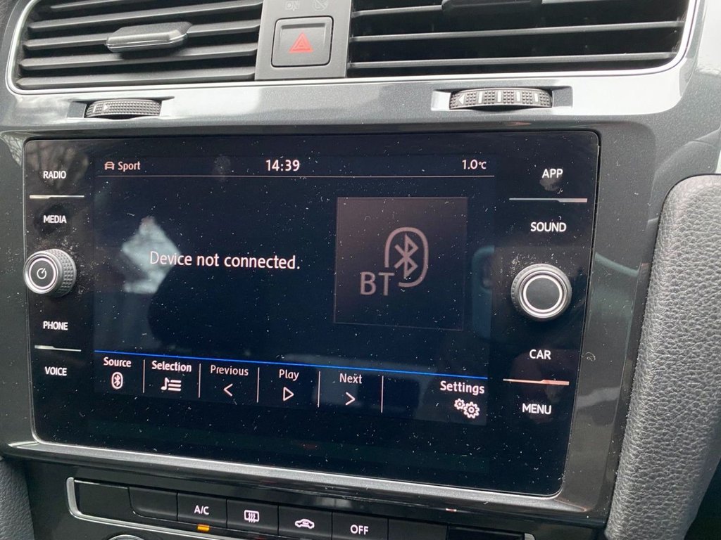 Used Volkswagen Golf 2018 for sale - 76582630: Photo 24