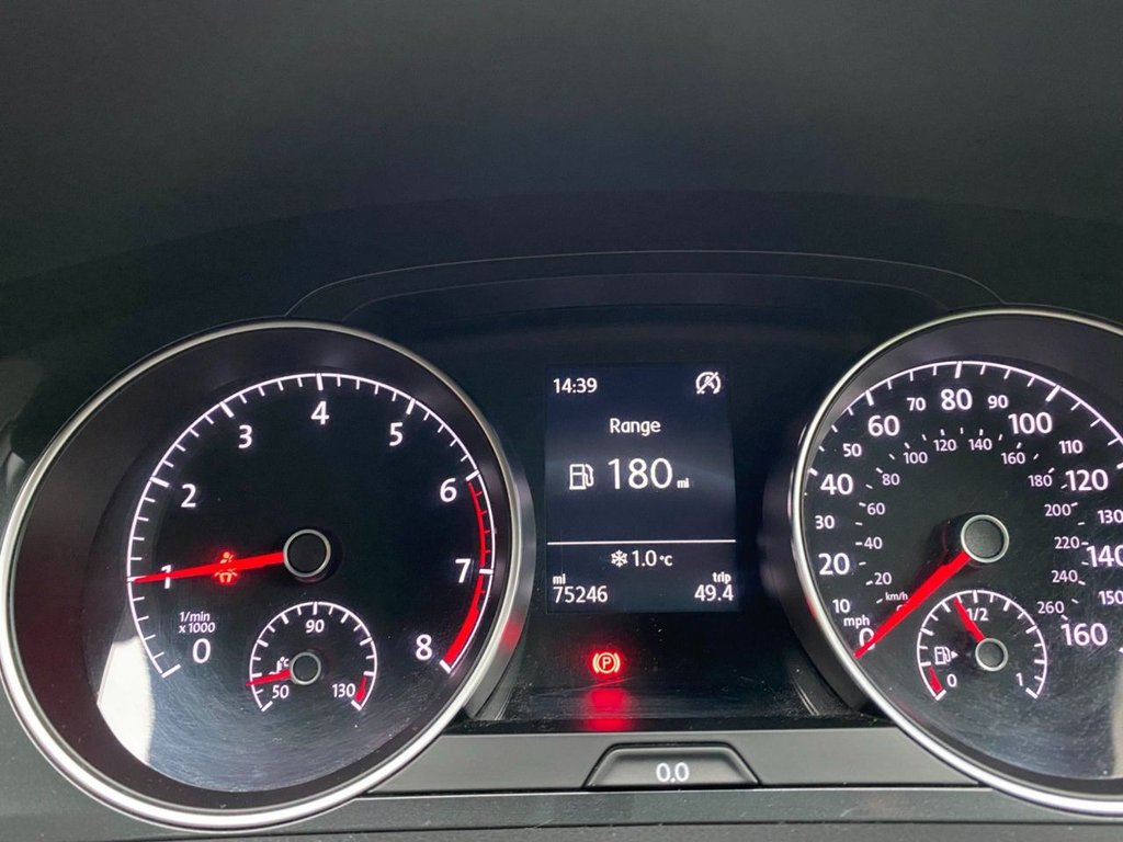 Used Volkswagen Golf 2018 for sale - 76582630: Photo 31