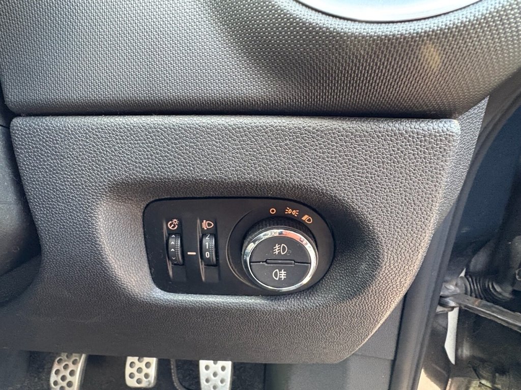 Used Vauxhall Corsa 2014 for sale - 77891125: Photo 7