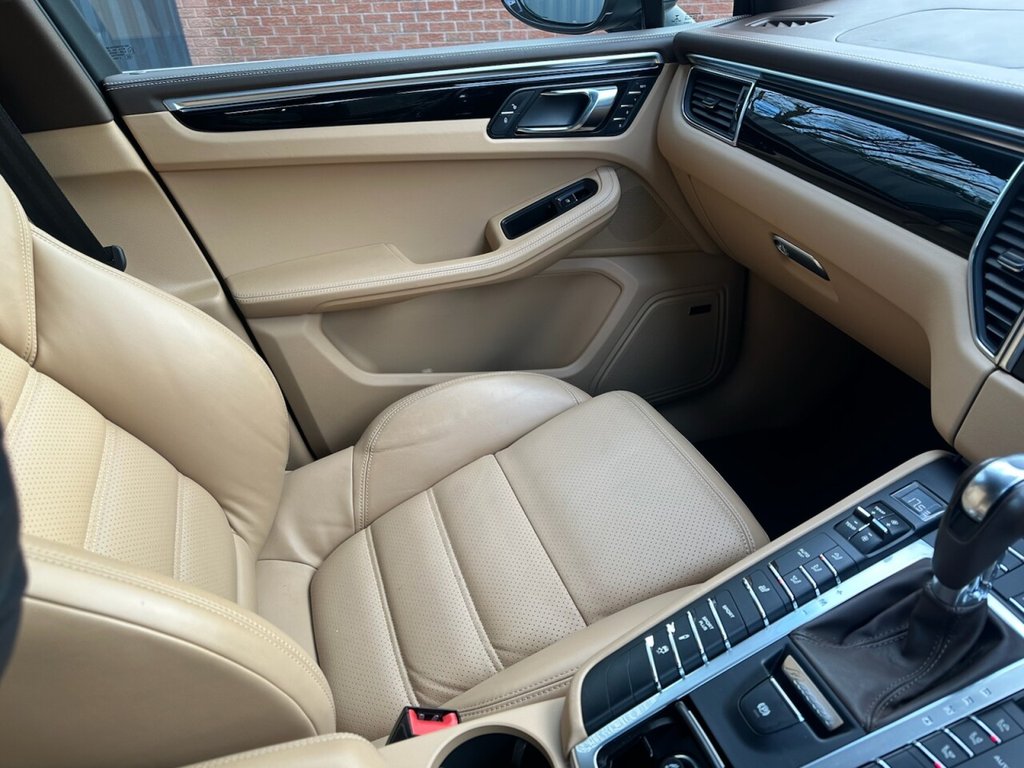 Used Porsche Macan 2016 for sale - 77820618: Photo 12
