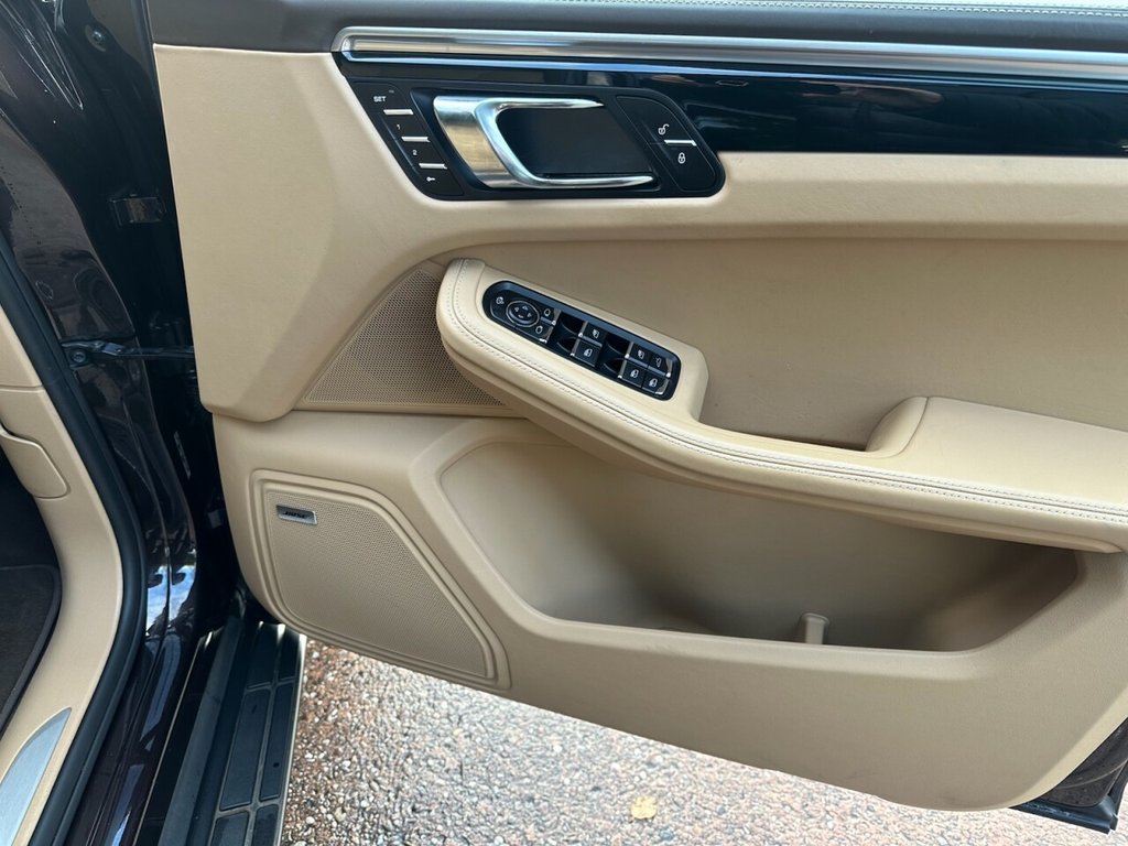 Used Porsche Macan 2016 for sale - 77820618: Photo 14