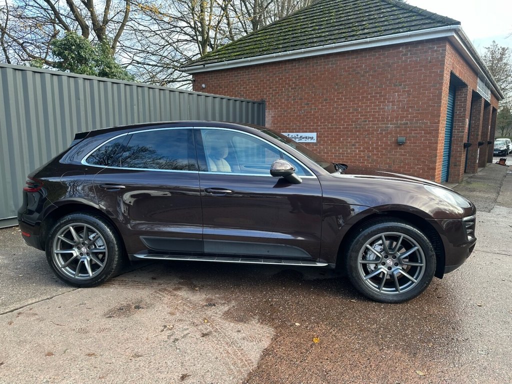 Used Porsche Macan 2016 for sale - 77820618: Photo 3