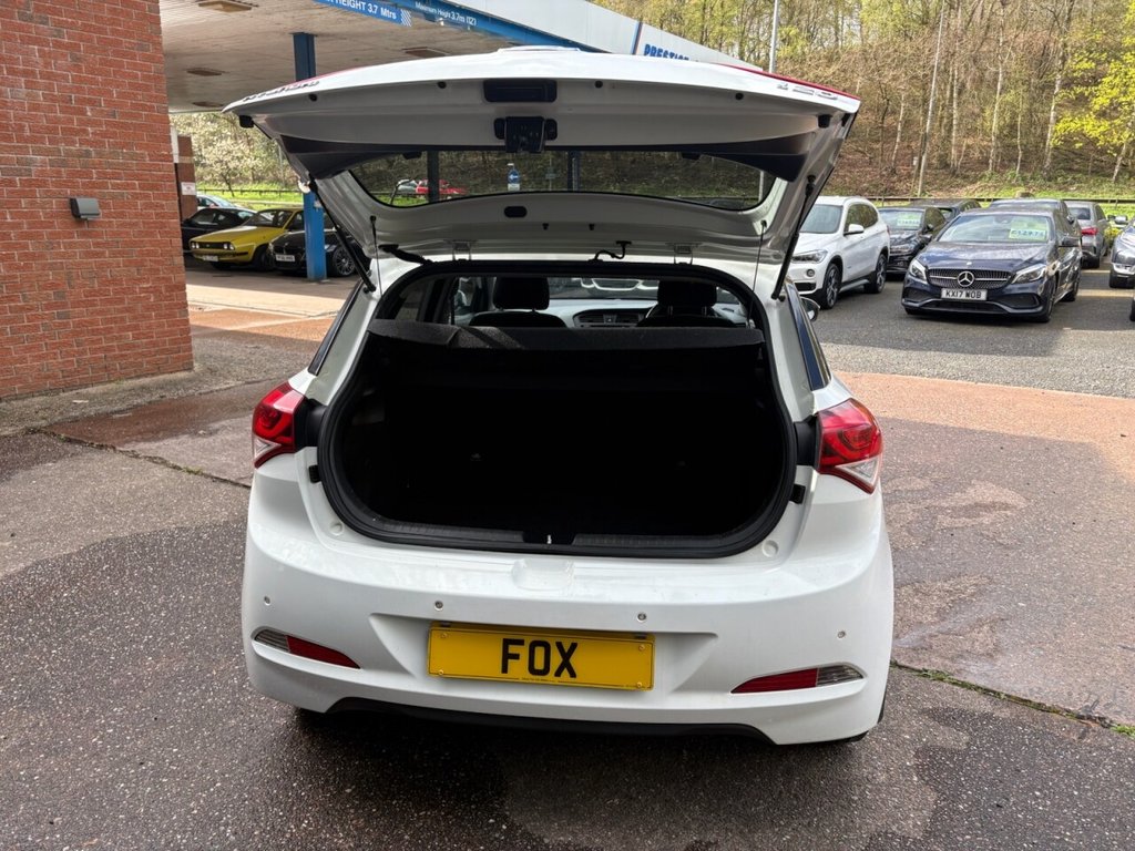 Used Hyundai i20 2016 for sale - 78212420: Photo 15