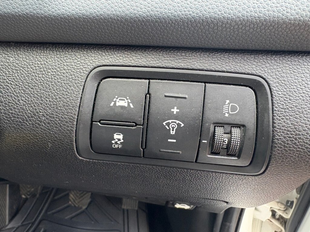 Used Hyundai i20 2016 for sale - 78212420: Photo 32